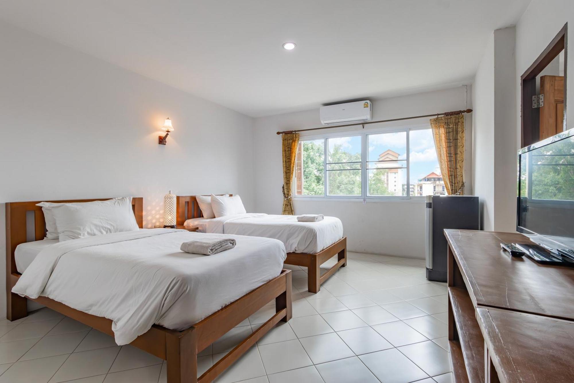 Budget Stars Hotel Chiang Mai Zewnętrze zdjęcie