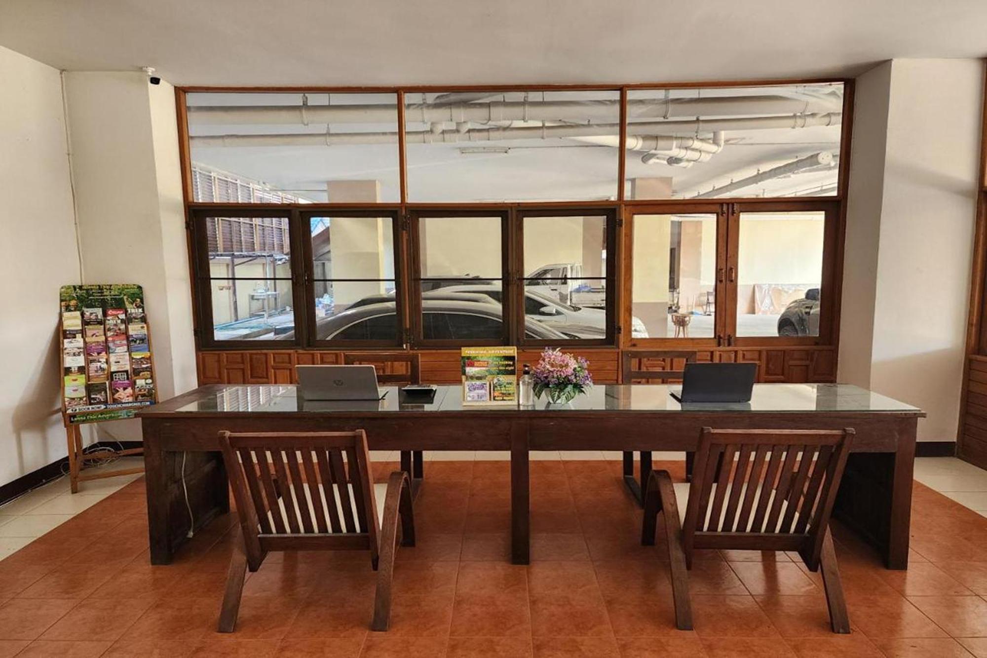 Budget Stars Hotel Chiang Mai Zewnętrze zdjęcie